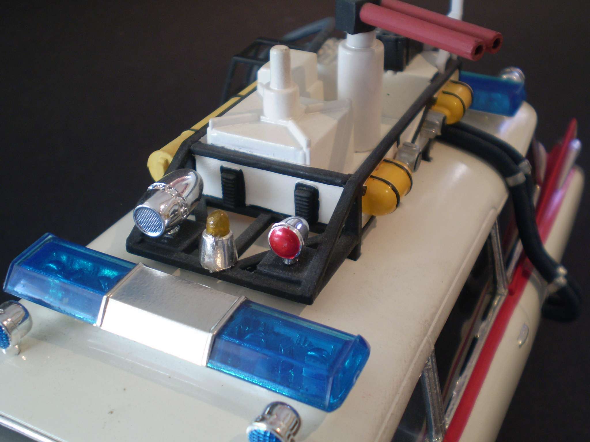 ecto 1 model kit polar lights